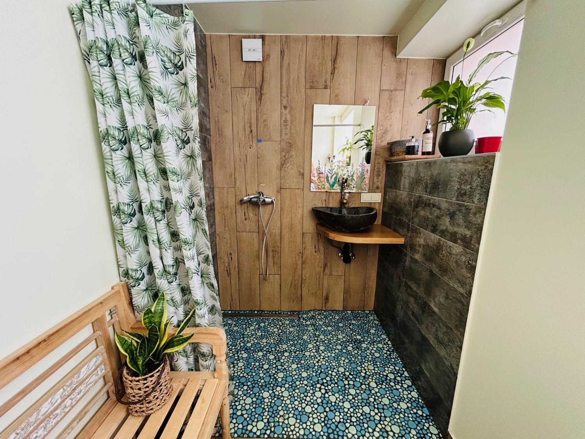 קובנה Three Bedroom With Two Terraces For 7People+Baby מראה חיצוני תמונה